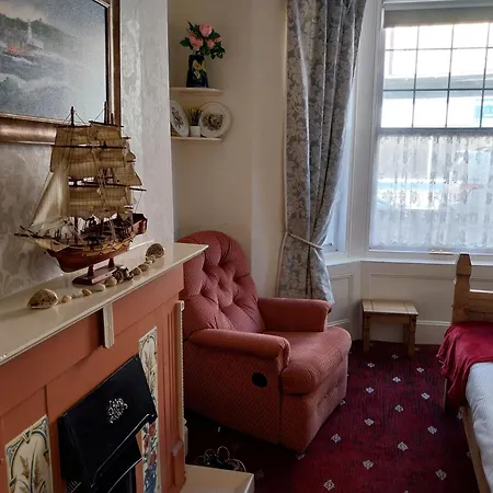 170 Victoria Road - 1 Bed Ground Floor Flat דירה