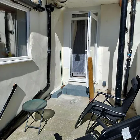 170 Victoria Road - 1 Bed Ground Floor Flat Appartement *
