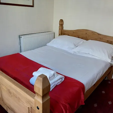 170 Victoria Road - 1 Bed Ground Floor Flat *