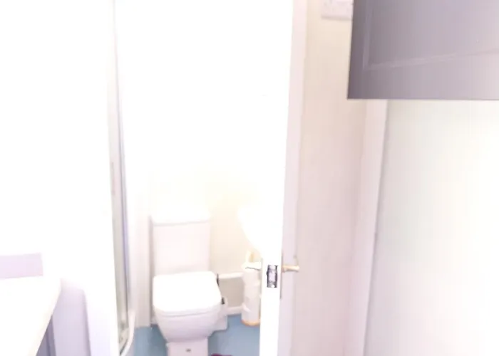 170 Victoria Road - 1 Bed Ground Floor Flat Скарборо