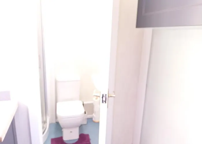 Апартаменты 170 Victoria Road - 1 Bed Ground Floor Flat